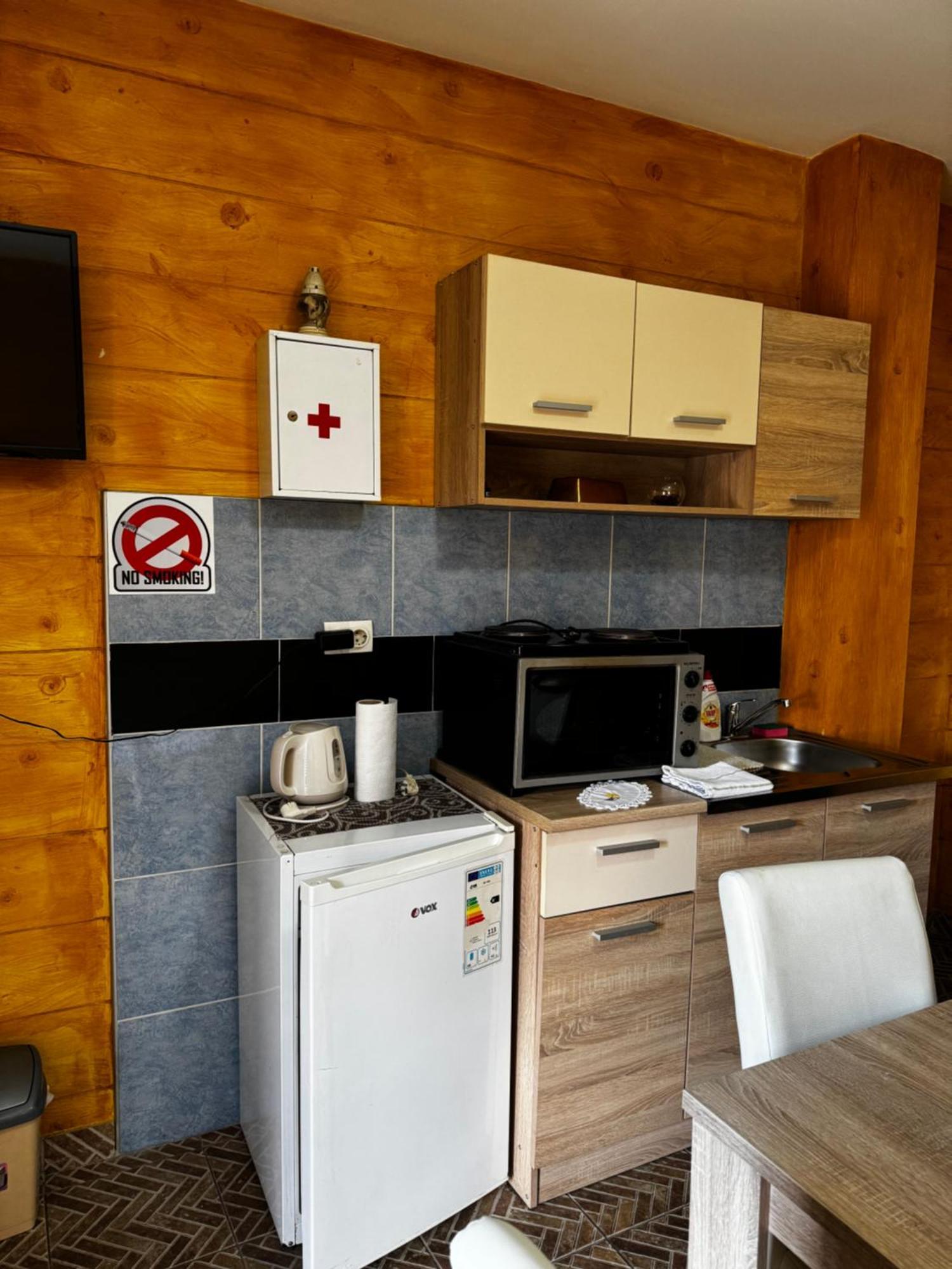 Apartments Vila Brzi & Beka Sabac Bagian luar foto