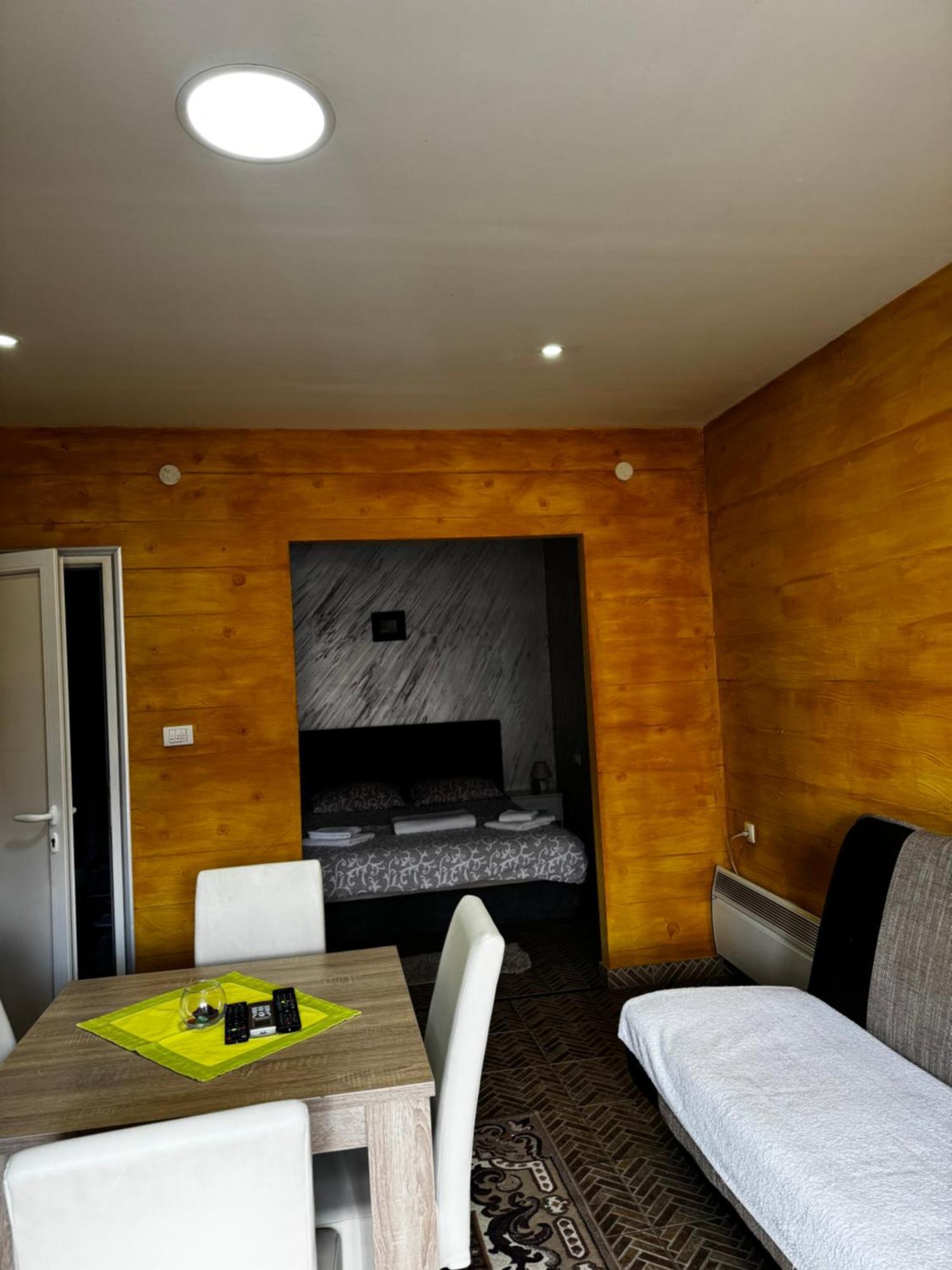 Apartments Vila Brzi & Beka Sabac Bagian luar foto