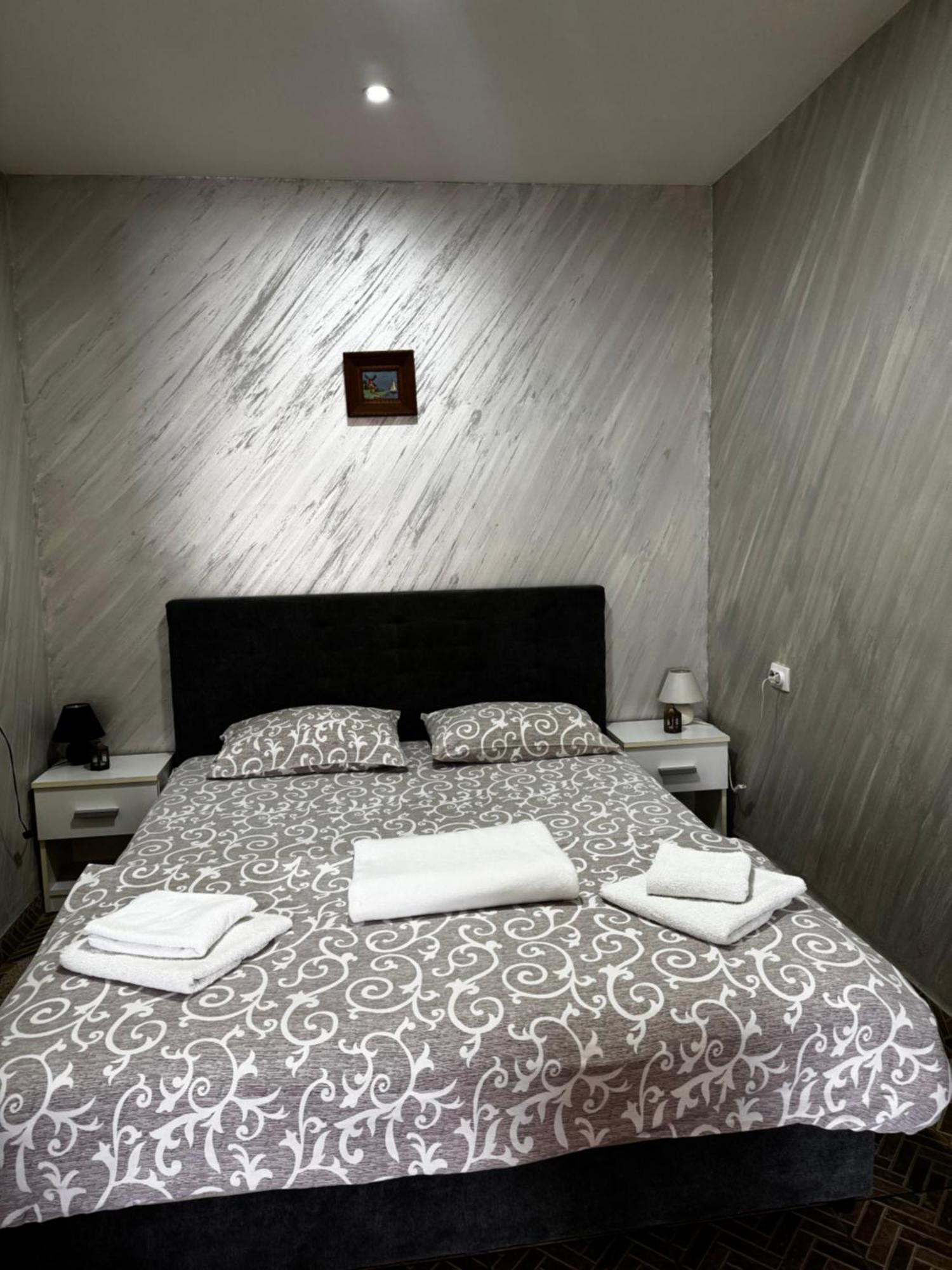 Apartments Vila Brzi & Beka Sabac Bagian luar foto